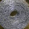 Single-base corrugated barbed wire